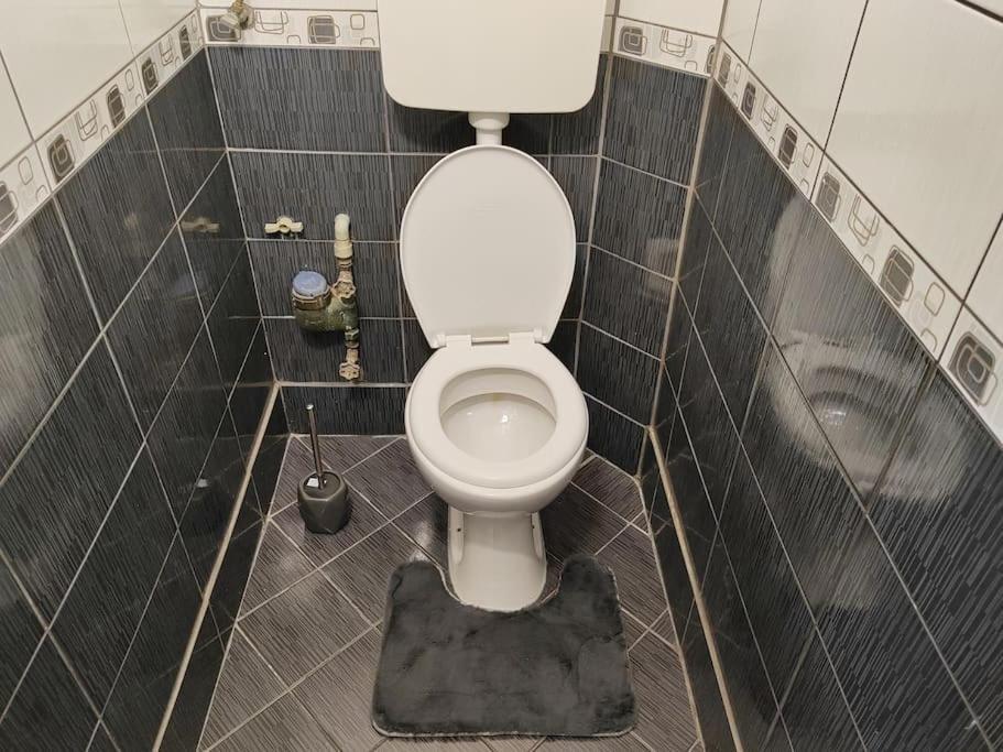City Sqare Apartment Verde Üsküp Dış mekan fotoğraf