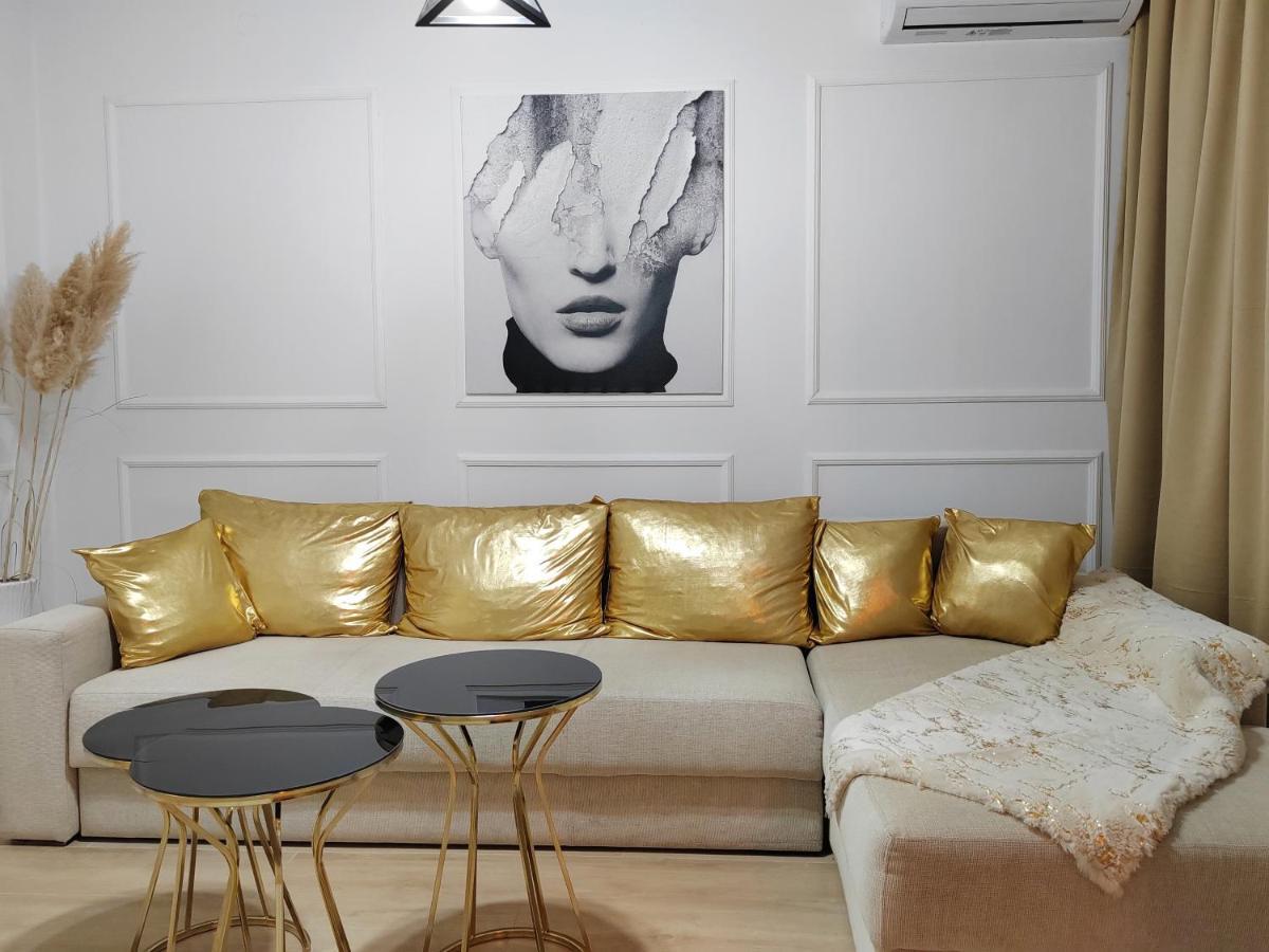 City Sqare Apartment Verde Üsküp Dış mekan fotoğraf