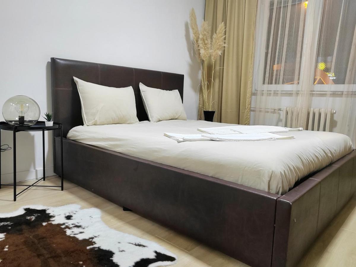 City Sqare Apartment Verde Üsküp Dış mekan fotoğraf